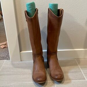 FRYE Melissa Button Inside Zip Boots